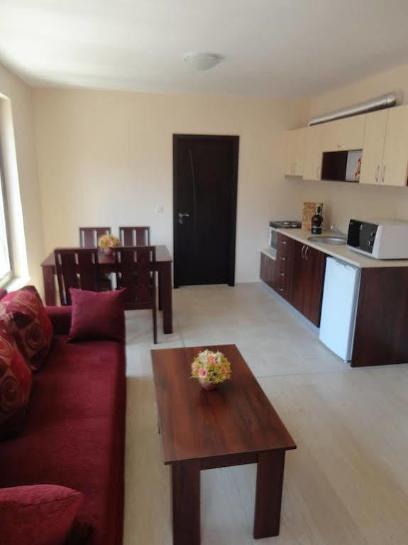 Holiday Apartments In Pomorie Exterior foto